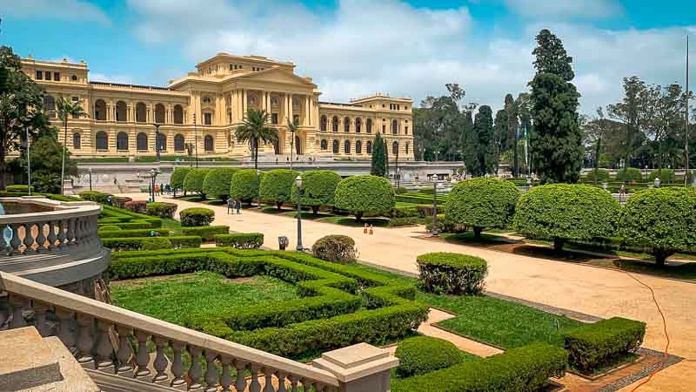 Jardins do Museu Paulista (Museu do Ipiranga), em São Paulo